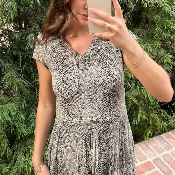 Vintage Alfani snake print v-neck dress size large / fits size s-L - Picture 6 of 8